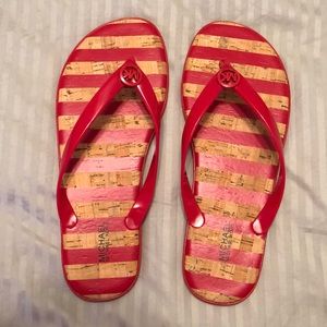 Red striped jelly sandals